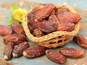 4 Cara Nabi Muhammad SAW Makan Kurma untuk Dapat Manfaat Sehatnya
