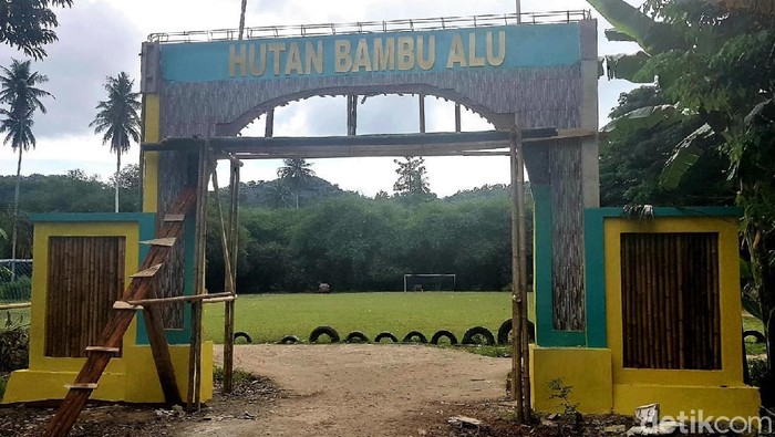 Laboratorium bambu bantu dongkrak perekonomian warga di Polewali Mandar saat pandemi. Beragam produk tercipta di laboratorium ini mulai dari gelas hingga cermin.