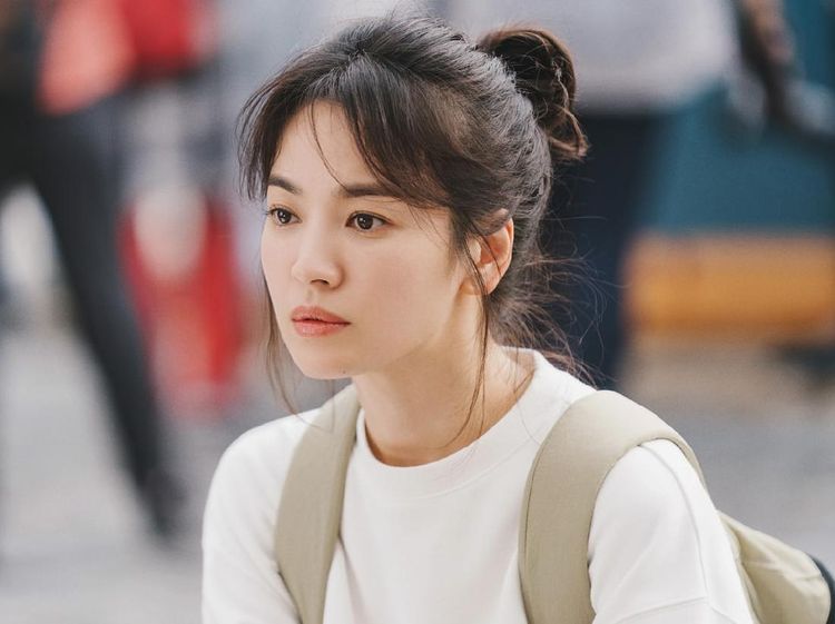 Potret Song Hye Kyo Jadi Anak Kuliahan di Now We Are Breaking Up