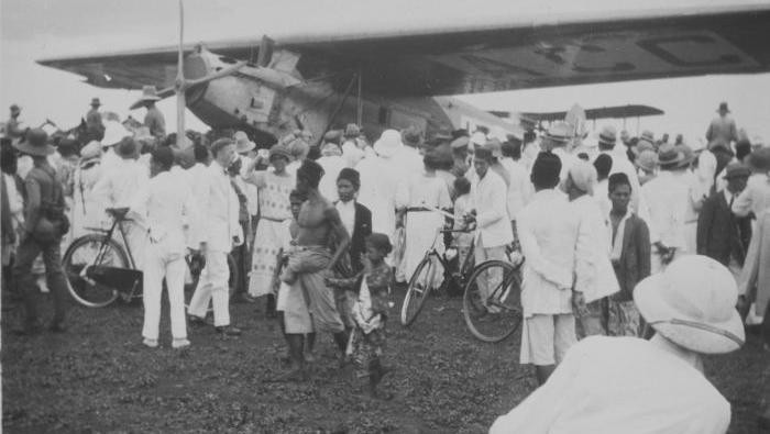 Potret Jadul Bandara Halim Perdanakusuma yang Mau Ditutup Bandara Halim Perdanakusuma dikabarkan bakal ditutup. Diketahui, bandara ini jadi salah satu saksi bisu perkembangan kota Jakarta.