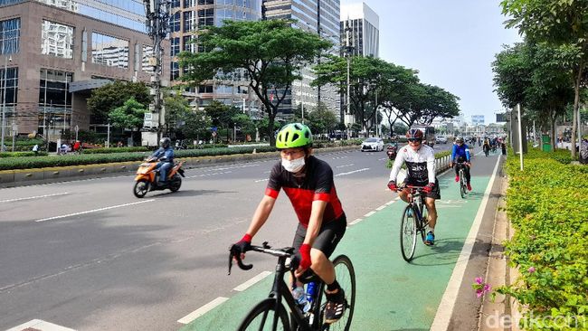 Suasana Sudirnam-Thamrin Minggu (7/11) pagi.