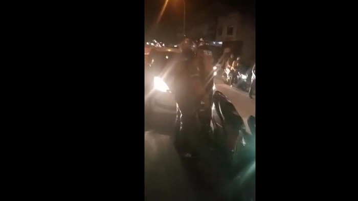 Video viral mobil halangi ambulans di Labuhanbatu Sumut (tangkapan layar)