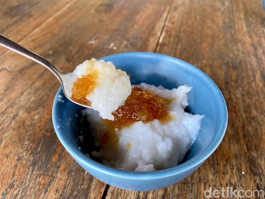 Nikmatnya Sarapan Blayag dan Bulung di Warung Tasik Buleleng di Pinggir Pantai
