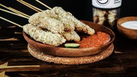 Tak bisa lepas dari menu krispi renyah? Wajib coba sate taichan ekstra krispi buatan Tusuk Mangkok Sate Taichan di Antasari. Foto: Official Instagram Shop