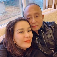 Begini foto Abdul Latief dan Donna ketika tengah bersama. Keduanya masih terlihat kompak dan romantis bukan? Foto: Instagram/@donna.latief