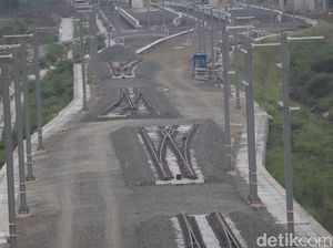 Penampakan Rel Kereta Cepat di Depo Tegalluar Bandung
