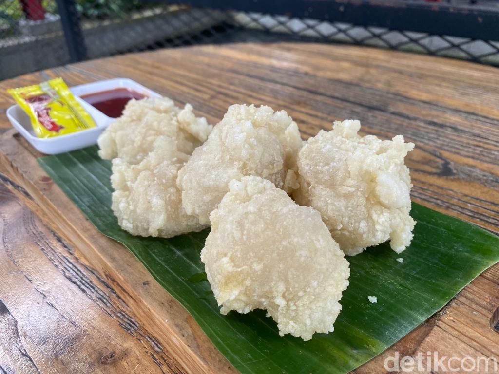 De Resto: Cicip Lontong Kikil dengan Buko Pandan di Resto Asri Bogor