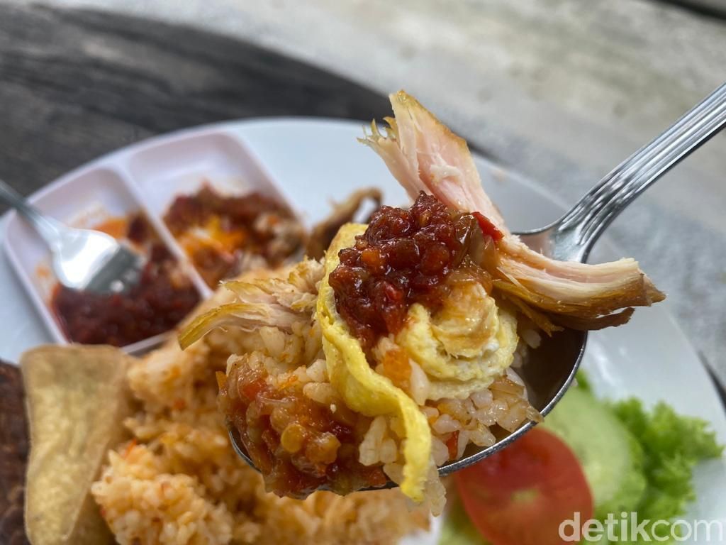 De Resto: Cicip Lontong Kikil dengan Buko Pandan di Resto Asri Bogor