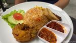 Nongkrong Ditemani Nasi Kencur dengan Buko Pandan di Resto Asri Bogor