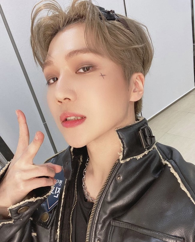 Jinho PENTAGON cukup populer sebagai eks trainee SM Entertainment. Ia bergabung dengan agensi setelah memenangkan kontes menyanyi dan diharapkan menjadi personel ke-13 EXO. Namun, Jinho merasa tak yakin dengan masa depannya di SM dan digaet Cube Entertainment. Foto: dok Instagram jinho_pentagon