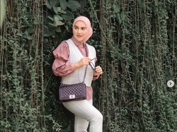 10 Inspirasi Hijab a La Irish Bella, Gaya Cewek Kue hingga Mamba