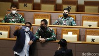Hari ini DPR telah menyetujui Jenderal Andika sebagai Panglima TNI. Persetujuan pada sidang paripurna DPR ini merupakan tindak lanjut dari hasil uji kelayakan dan kepatutan yang dilakukan Komisi I.