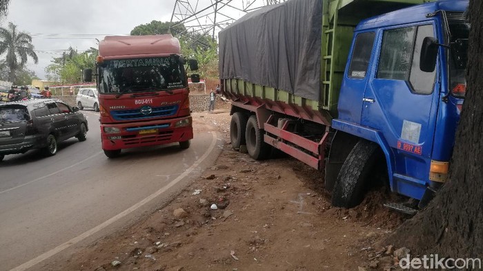 Kecelakaan maut Tanjungsari, Sumedang.