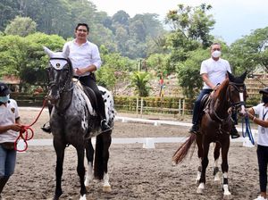 Kompak, Zulhas dan Pasha Naik Kuda Bersama di Kendal