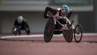 Atlet DKI Jakarta Maria Goreti Samiyati bertanding di babak final balap kursi roda 1500 meter putri klasifikasi T54 Peparnas Papua di Stadion Lukas Enembe, Kabupaten Jayapura, Papua, Senin (8/11/2021).