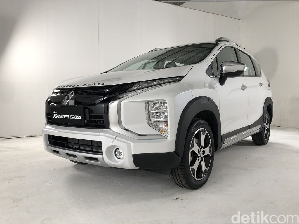 Mitsubishi New Xpander Cross