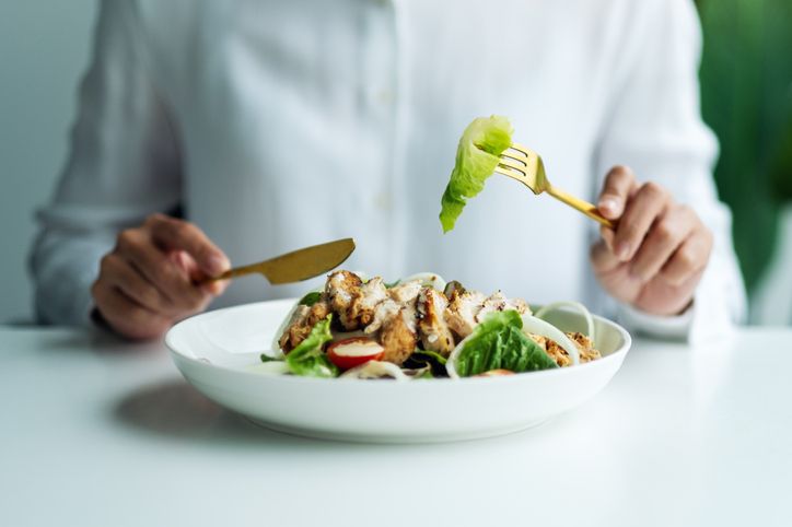 Perut Buncit? Coba Terapkan 5 Pola Makan untuk Perut Rata yang Gampang Ini