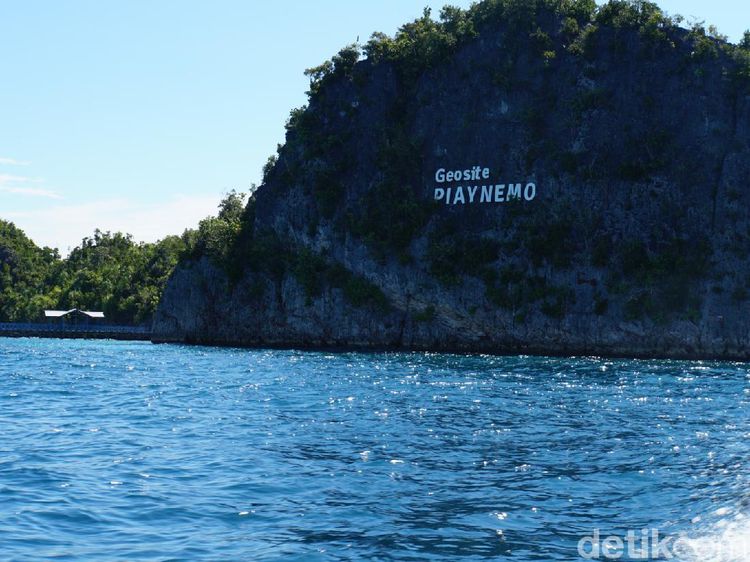 Surga yang Lagi Sepi: Piaynemo dan Telaga Bintang