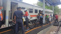 Layanan ini diberikan pada penumpang KA Sibinuang keberangkatan dari Stasiun Padang–Pariaman–Naras (PP).