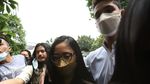 Salim Rangkul Rachel Vennya Penuhi Panggilan Polisi Sebagai Tersangka