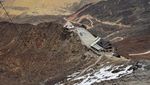 Salju yang Tersisa di Resor Ski Tertinggi Dunia