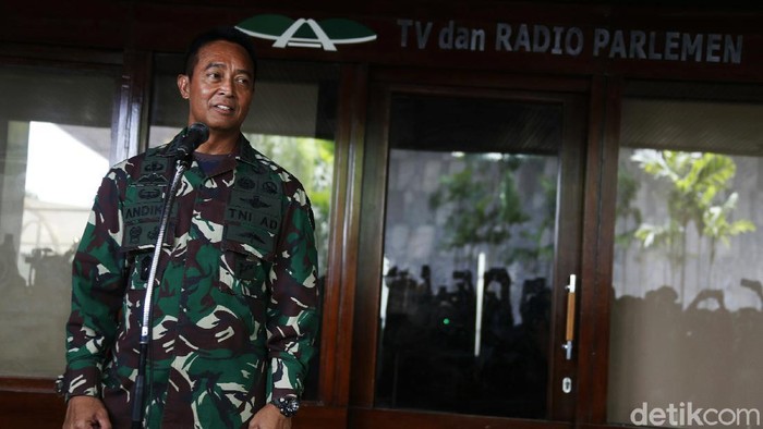 DPR menggelar Rapat Paripurna, mengesahkan Jenderal Andika Perkasa sebagai Panglima TNI baru, yang berlangsung di Gedung Nusantara 2 Kompleks Parlemen Senayan, Jakarta, Senin (08/11/2021).