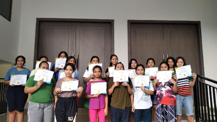 Street Smart Society, sebuah lembaga nonprofit yang didirikan oleh siswa-siswi SMA dari Jakarta sukses menggelar kompetisi bisnis.