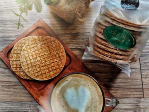 Lust Bite Hadirkan Wafel Tipis Legit Gaya Belanda, Mau?