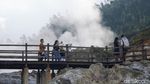 Terbius Indahnya Panorama Kawah Sikidang