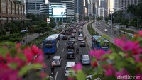 Asep mengatakan Pemprov DKI akan menggencarkan sosialisasi kepada pemilik kendaraan bermotor serta penambahan lokasi uji emisi bagi kendaraan roda empat dan roda dua. Bahkan Asep menargetkan penambahan lokasi uji emisi hingga 500 bengkel.