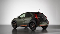 Mengusung ban dengan ukuran 17 atau 18 inci serta ground clearance yang ditingkatkan sebesar 11 mm, Aygo X terlihat lebih mumpuni dari generasi sebelumnya. (Toyota.co.uk)