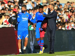 Imbas Badai Cedera, Dua Staf Pelatih Barcelona Dipecat!