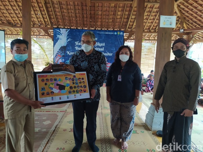 Suasana Sarasehan Hasil Identifikasi Budaya Spiritual Kawasan Candi Borobudur di Balkondes Ngargogondo
