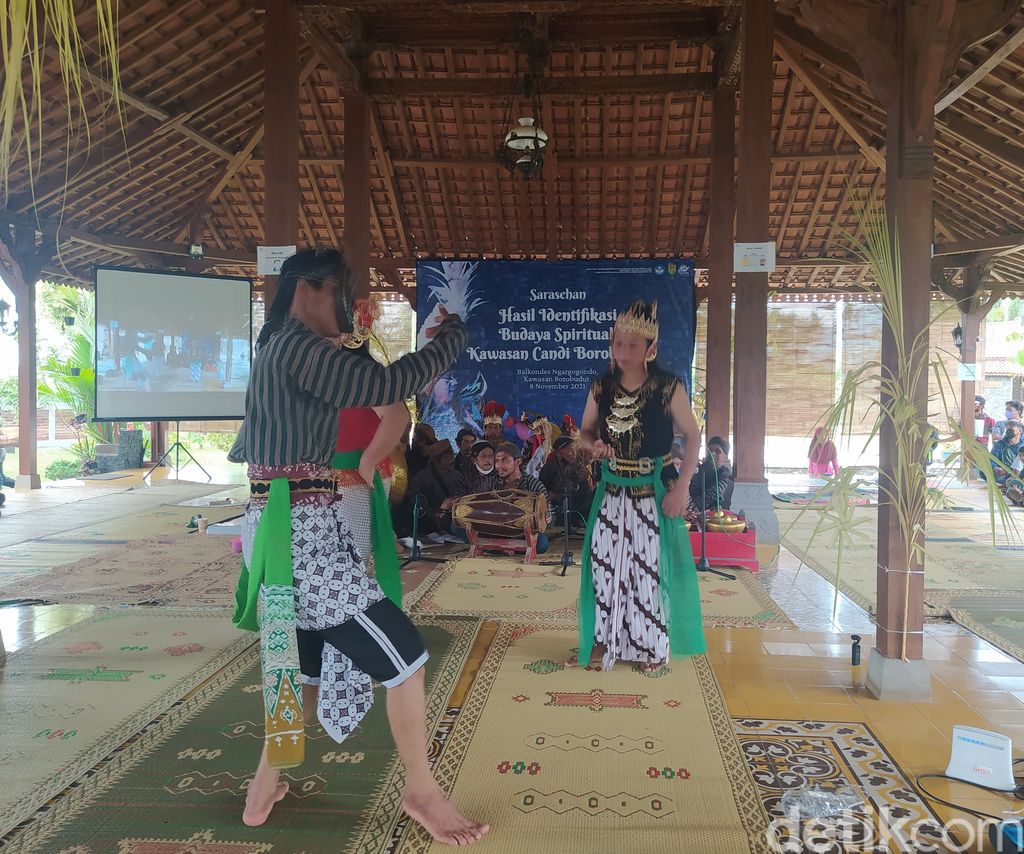 Suasana Sarasehan Hasil Identifikasi Budaya Spiritual Kawasan Candi Borobudur di Balkondes Ngargogondo