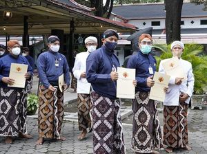 Bupati-Wabup Bantul Dapat Kekancingan Gelar dari Keraton Yogya