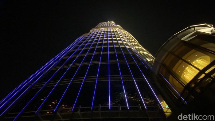 Burj Khalifa dan Dubai Aquarium. Burj Khalifa dan Dubai Aquarium.