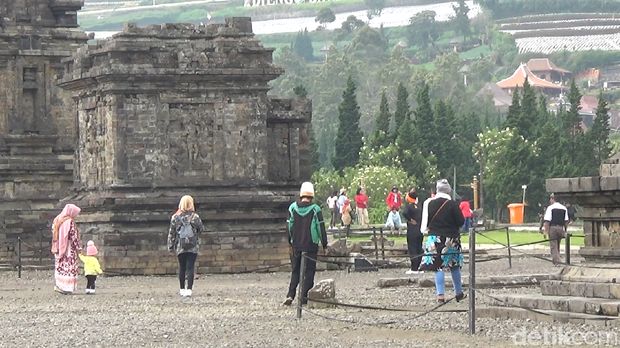 Komplek Candi Arjuna di Dieng.