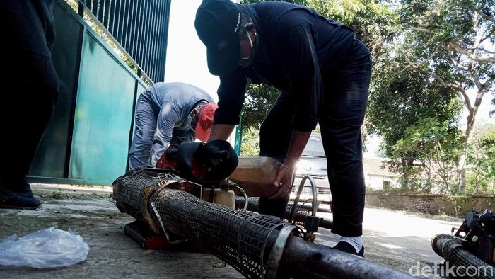 Cegah Dbd Merebak Permukiman Warga Di Klaten Difogging