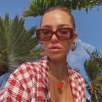 Belum lama ini, Delilah Hamlin memberikan pengakuan di Instagram Live bahwa dirinya mengalami overdosis. Overdosisnya karena ketidaksengajaan. Foto: dok. Instagram/@delilahbelle