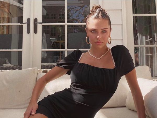8 Pesona Cantik Delilah Hamlin, Model yang Tidak Sengaja Overdosis 