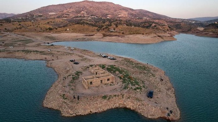 Desa Guiri Qasrouka Desa Guiri Qasrouka