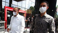 Perwakilan Pemprov DKI Jakarta, yakni Kepala Inspektorat DKI Jakarta Syaefullah Hidayat, dan Dirut PT JakPro Widi Amanasto menyambangi Komisi Pemberantasan Korupsi (KPK). Kedatangan Pemprov DKI ke komisi antirasuah itu untuk menyerahkan dokumen terkait Formula E setebal 600 halaman.