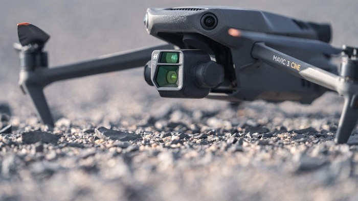 DJI Mavic 3