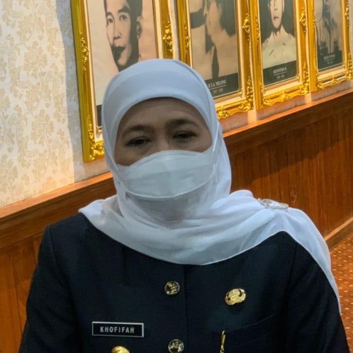 Gubernur Khofifah