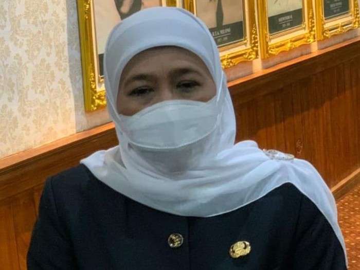 Gubernur Khofifah