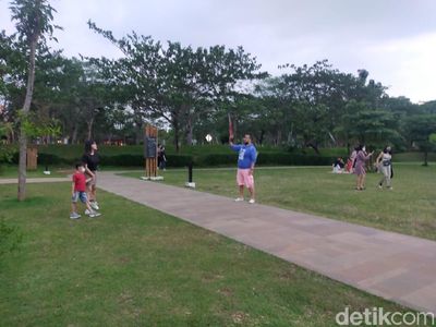 Foto: Wisata Alam di Tengah Kota Jakarta