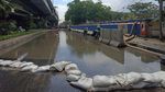Ini Kondisi Jalan RE Martadinata Jakut yang Kembali Terendam Banjir Rob