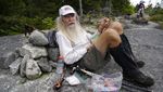 Kakek Ini Jadi Pendaki Tertua yang Taklukkan Appalachian Trail