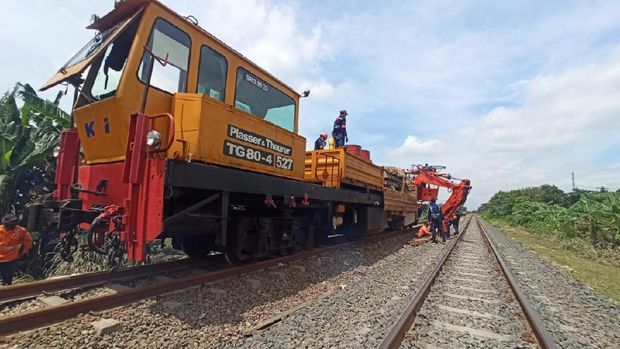 Persiapan KAI Daop 1 Jakarta hadapi musim hujan.