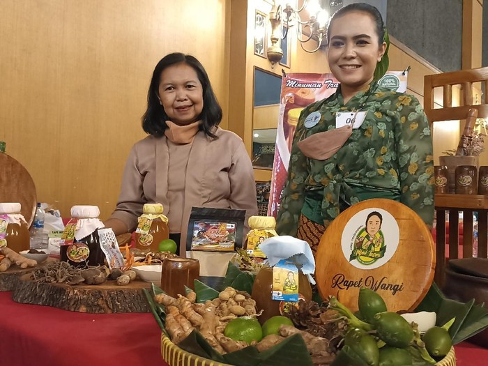 Lestarikan Warisan Leluhur Dengan Lomba Jamu Gendong